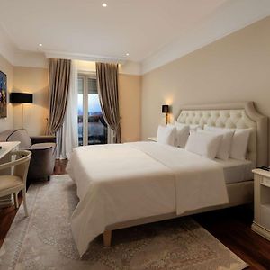 Junior Suite Lake View